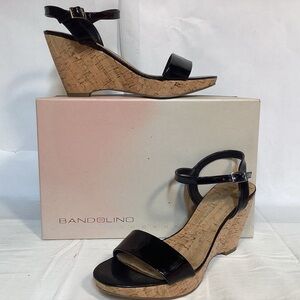 Bandolino Black Patent Wedge Sandals Sling-Back Bonoticeme Women’s size 8 1/2